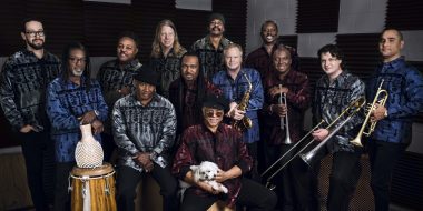 Al McKay's Earth Wind & Fire Experience: internationale hitmachine!